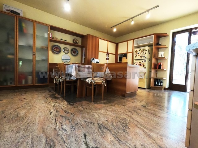 VILLA  - AMPIE METRATURE - PARCO PRIVATO 