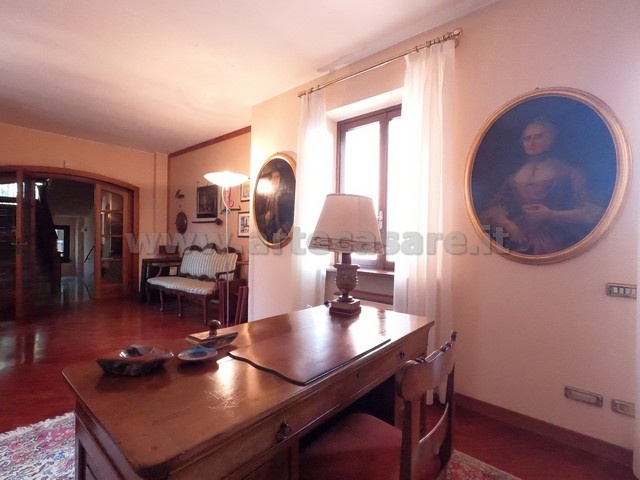 VILLA  - AMPIE METRATURE - PARCO PRIVATO 