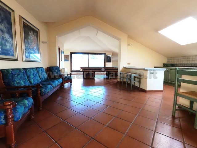 VILLA  - AMPIE METRATURE - PARCO PRIVATO 