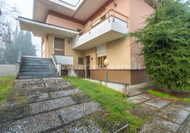 Arconate, Lombardia, 5 Camere Letto Camere Letto, 9 Stanze Stanze,4 BagniBagni,Villa bifamiliare,Vendita,2672