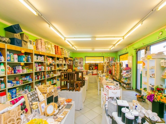 Samarate, Lombardia, 1 Stanza Stanze,1 BagnoBagni,Attività commerciale,Vendita,2833
