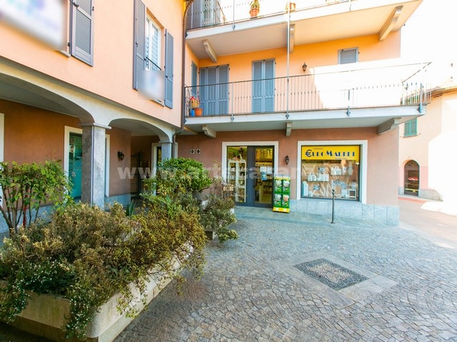 Samarate, Lombardia, 1 Stanza Stanze,1 BagnoBagni,Attività commerciale,Vendita,2833