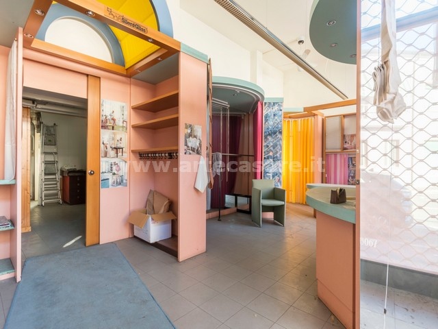 Busto Garolfo, Lombardia, 2 Stanze Stanze,1 BagnoBagni,Negozio,Vendita,2944