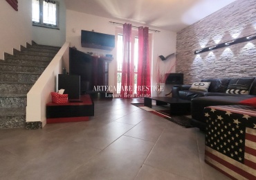 villa - giardino - ampi spazzi - cucina abitabile - 2 bagni - 