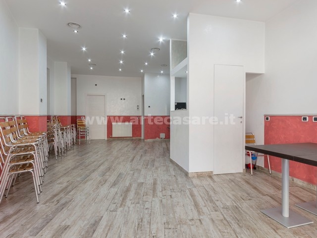 Busto Arsizio, Lombardia, 1 Stanza Stanze,2 BagniBagni,Negozio,Vendita,3139