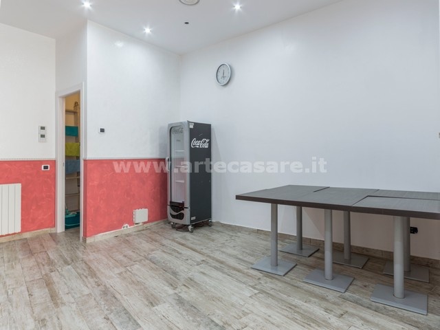 Busto Arsizio, Lombardia, 1 Stanza Stanze,2 BagniBagni,Negozio,Vendita,3139