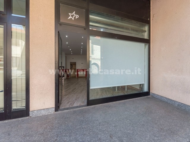 Busto Arsizio, Lombardia, 1 Stanza Stanze,2 BagniBagni,Negozio,Vendita,3139