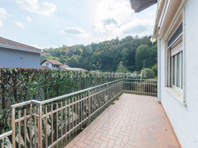 Dormelletto, Lombardia, 2 Camere Letto Camere Letto, 3 Stanze Stanze,1 BagnoBagni,Porzione Bifamiliare,Vendita,3182
