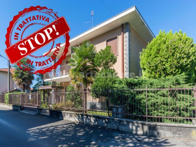 Samarate, Lombardia, 4 Camere Letto Camere Letto, 8 Stanze Stanze,2 BagniBagni,Villa,Vendita,3226