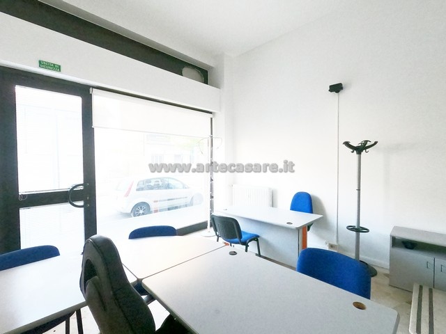 Parabiago, Lombardia, ,1 BagnoBagni,Attività commerciale,Affitto,3275