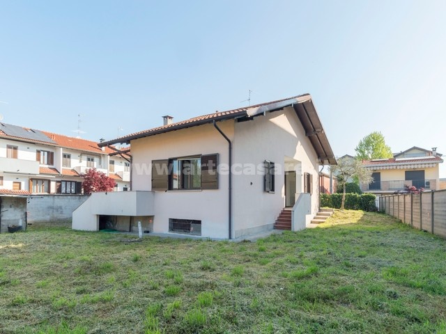 Villa Cortese, Lombardia, 2 Camere Letto Camere Letto, 3 Stanze Stanze,2 BagniBagni,Villa,Vendita,3276