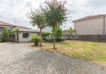 Villa Cortese, Lombardia 20035, 2 Camere Letto Camere Letto, 4 Stanze Stanze,2 BagniBagni,Villa,Vendita,3325