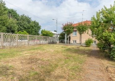 Villa Cortese, Lombardia 20035, 2 Camere Letto Camere Letto, 4 Stanze Stanze,2 BagniBagni,Villa,Vendita,3325