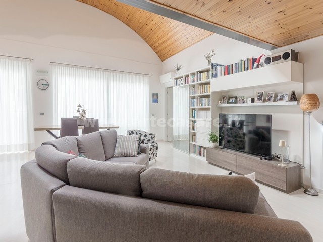 Saronno, Lombardia, 4 Stanze Stanze,2 BagniBagni,Loft,Vendita,3329
