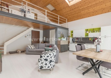 Saronno, Lombardia, 4 Stanze Stanze,2 BagniBagni,Loft,Vendita,3329