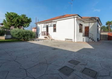 Busto Garolfo, Lombardia, 4 Camere Letto Camere Letto, 6 Stanze Stanze,2 BagniBagni,Villa,Vendita,3353