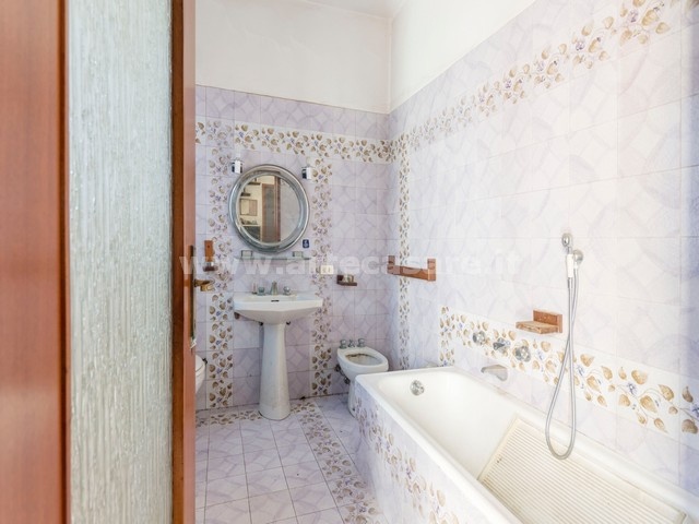 Busto Garolfo, Lombardia 20038, 5 Camere Letto Camere Letto, 7 Stanze Stanze,3 BagniBagni,Villa bifamiliare,Vendita,3378