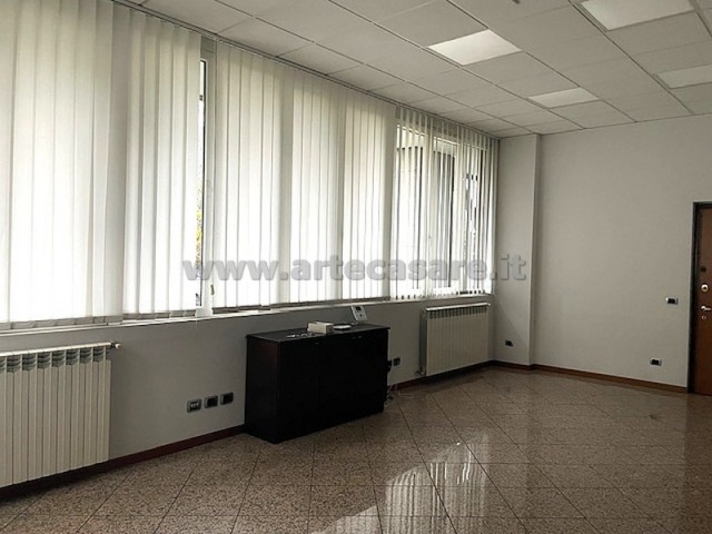 Legnano, Lombardia, 3 Stanze Stanze,1 BagnoBagni,Ufficio,Affitto,3398