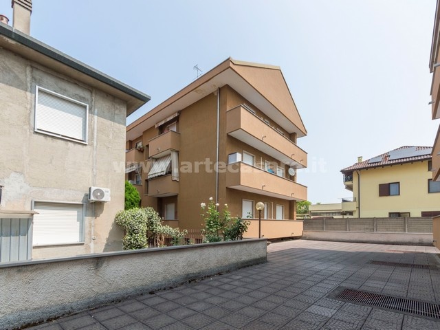 Busto Arsizio, Lombardia, 2 Camere Letto Camere Letto, 3 Stanze Stanze,1 BagnoBagni,Appartamento,Vendita,3414