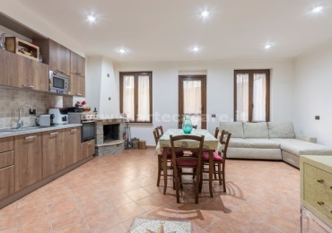 Busto Arsizio, Lombardia, 2 Camere Letto Camere Letto, 3 Stanze Stanze,1 BagnoBagni,Appartamento,Vendita,3415