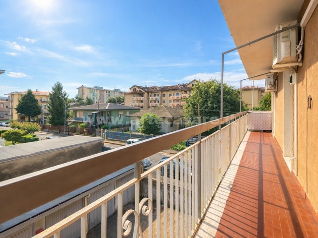 Busto Arsizio, Lombardia, 2 Stanze da Letto Stanze da Letto, 3 Stanze Stanze,1 BagnoBathrooms,Appartamento,Vendita Usato,0,3441