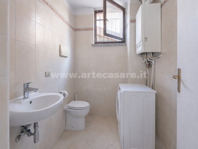 Samarate, Lombardia, 2 Stanze Stanze,1 BagnoBathrooms,Negozio,Vendita Usato,0,3453