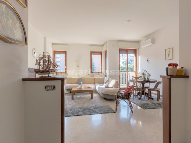 Busto Arsizio, Lombardia, 3 Stanze da Letto Stanze da Letto, 4 Stanze Stanze,2 BathroomsBathrooms,Appartamento,Vendita Usato,0,3455