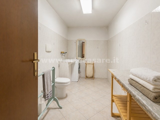Parabiago, Lombardia 20015, 2 Stanze da Letto Stanze da Letto, 7 Stanze Stanze,2 BathroomsBathrooms,Appartamento,Vendita Usato,0,3473