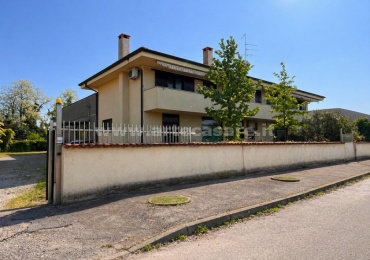 Parabiago, Lombardia, 2 Stanze da Letto Stanze da Letto, 7 Stanze Stanze,2 BathroomsBathrooms,Appartamento,Vendita Usato,0,3474