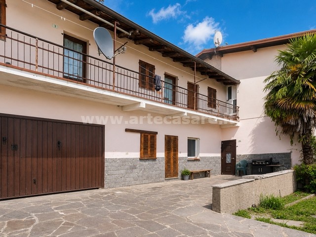 Cadrezzate, Lombardia, 3 Stanze da Letto Stanze da Letto, 6 Stanze Stanze,2 BathroomsBathrooms,Appartamento in corte,Vendita Usato,0,3479