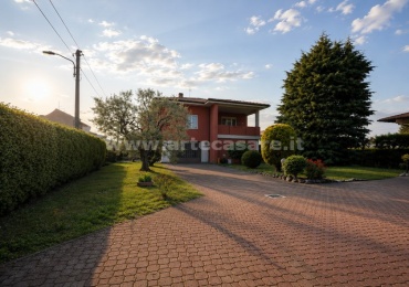 Busto Garolfo, Lombardia, 4 Stanze da Letto Stanze da Letto, 5 Stanze Stanze,2 BathroomsBathrooms,Villa,Vendita Usato,0,3484