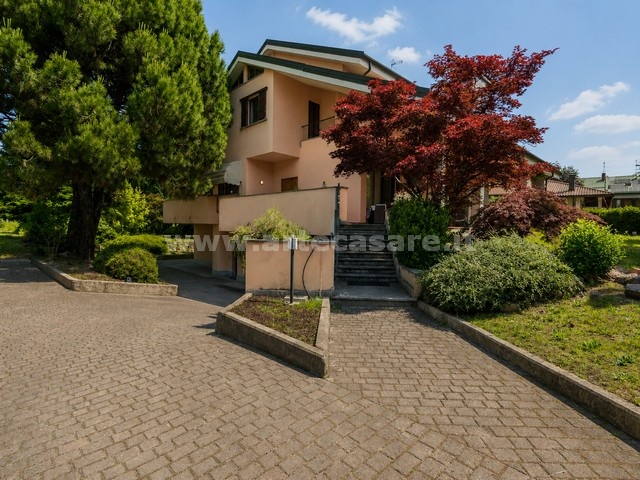 Busto Arsizio, Lombardia, 6 Stanze da Letto Stanze da Letto, 7 Stanze Stanze,5 BathroomsBathrooms,Villa,Vendita Usato,0,3493