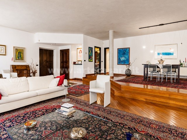 Busto Arsizio, Lombardia, 6 Stanze da Letto Stanze da Letto, 7 Stanze Stanze,5 BathroomsBathrooms,Villa,Vendita Usato,0,3493