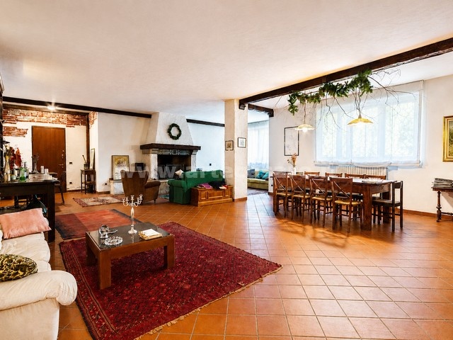 Busto Arsizio, Lombardia, 6 Stanze da Letto Stanze da Letto, 7 Stanze Stanze,5 BathroomsBathrooms,Villa,Vendita Usato,0,3493