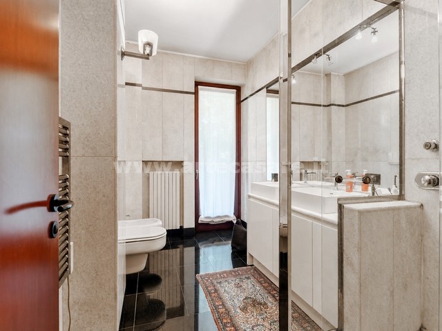 Busto Arsizio, Lombardia, 6 Stanze da Letto Stanze da Letto, 7 Stanze Stanze,5 BathroomsBathrooms,Villa,Vendita Usato,0,3493