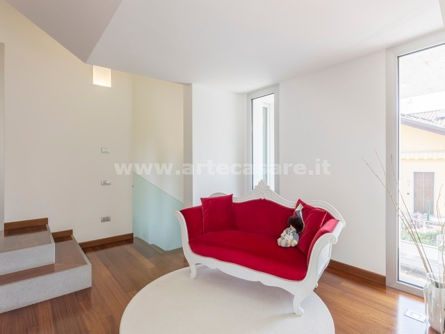 Busto Garolfo, Lombardia 20038, 3 Stanze da Letto Stanze da Letto, 4 Stanze Stanze,2 BathroomsBathrooms,Villa,Vendita Usato,0,3513