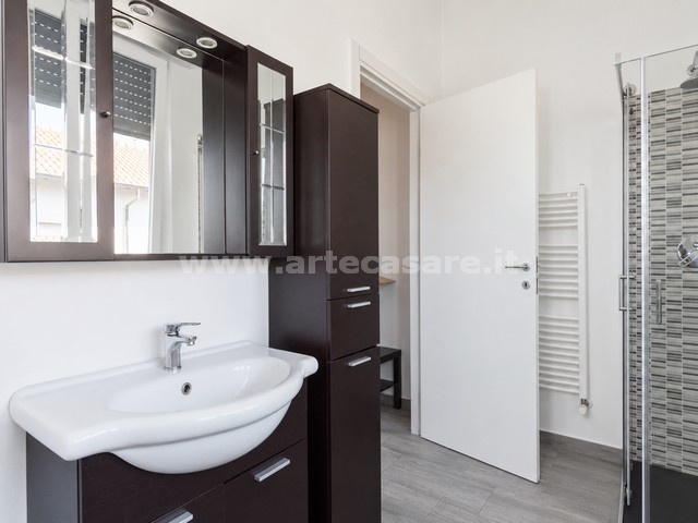 Legnano, Lombardia, 5 Stanze Stanze,4 BathroomsBathrooms,Capannone,Vendita Usato,0,3532