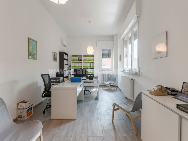 Legnano, Lombardia, 5 Stanze Stanze,4 BathroomsBathrooms,Capannone,Vendita Usato,0,3532